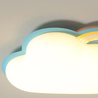 Moderne kreative LED-Deckenleuchte für Kinder mit Regenbogen-Hardware, PE-Wolken und flacher Montage 