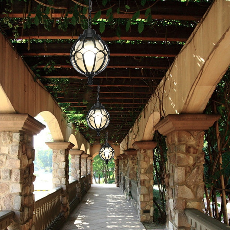 Lámpara colgante de 1 luz con bola de vidrio de hierro de aluminio impermeable tradicional europea para patio exterior 