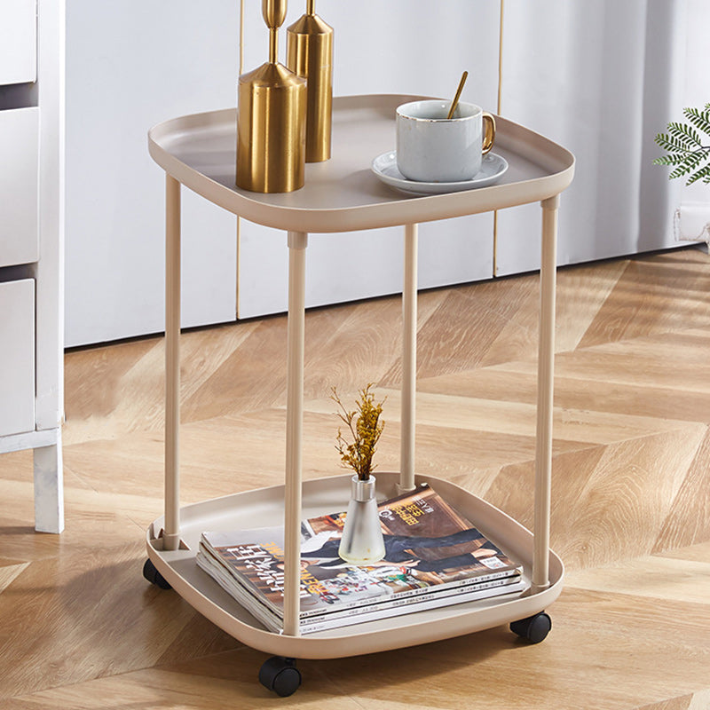 Zeitgenössischer quadratischer Stahl-Beistelltisch im nordischen Stil, 2-stufig, für das Wohnzimmer 