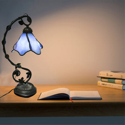 Lámpara de mesa moderna minimalista con forma de pétalo de metal y vidrio con 1 luz para dormitorio 