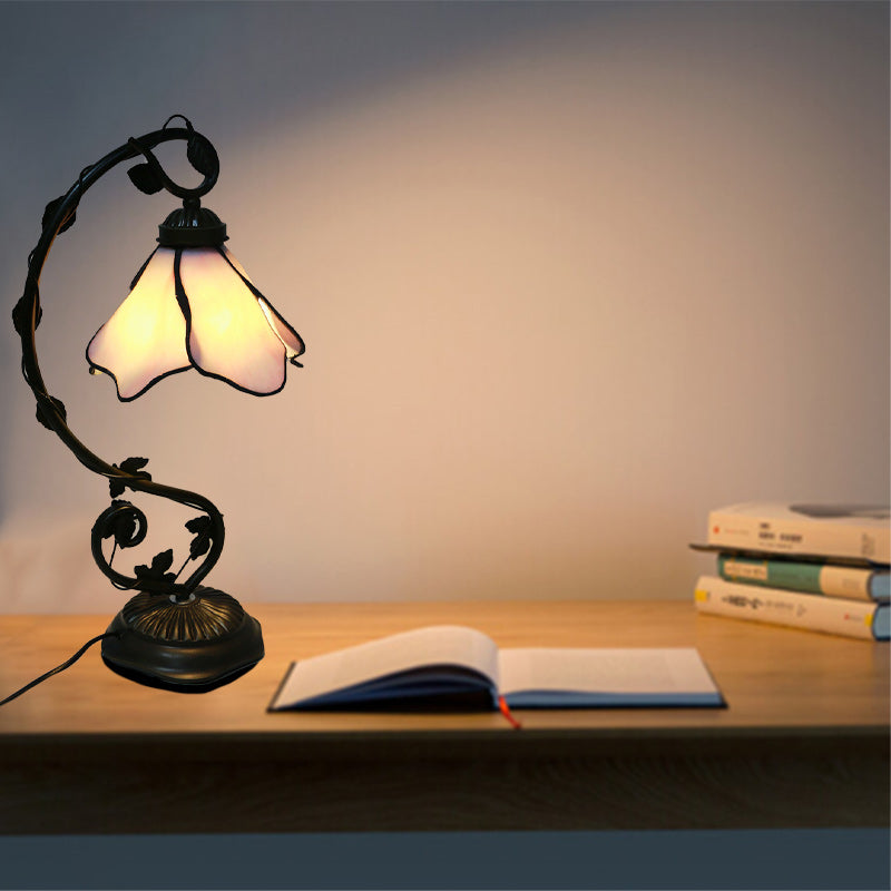 Lámpara de mesa moderna minimalista con forma de pétalo de metal y vidrio con 1 luz para dormitorio 