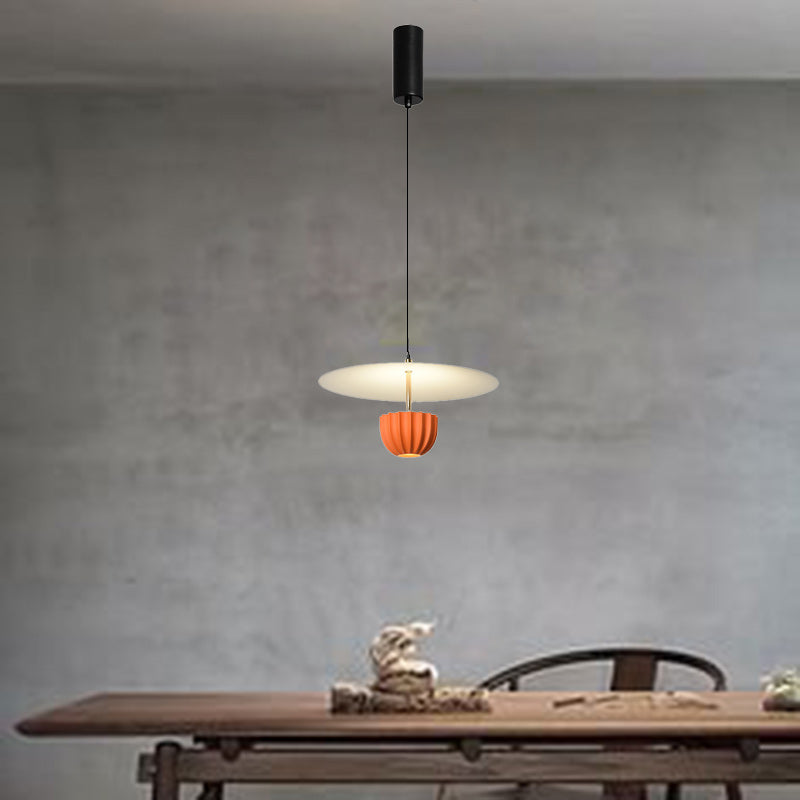 Suspension LED ronde en aluminium scandinave contemporaine pour salon 