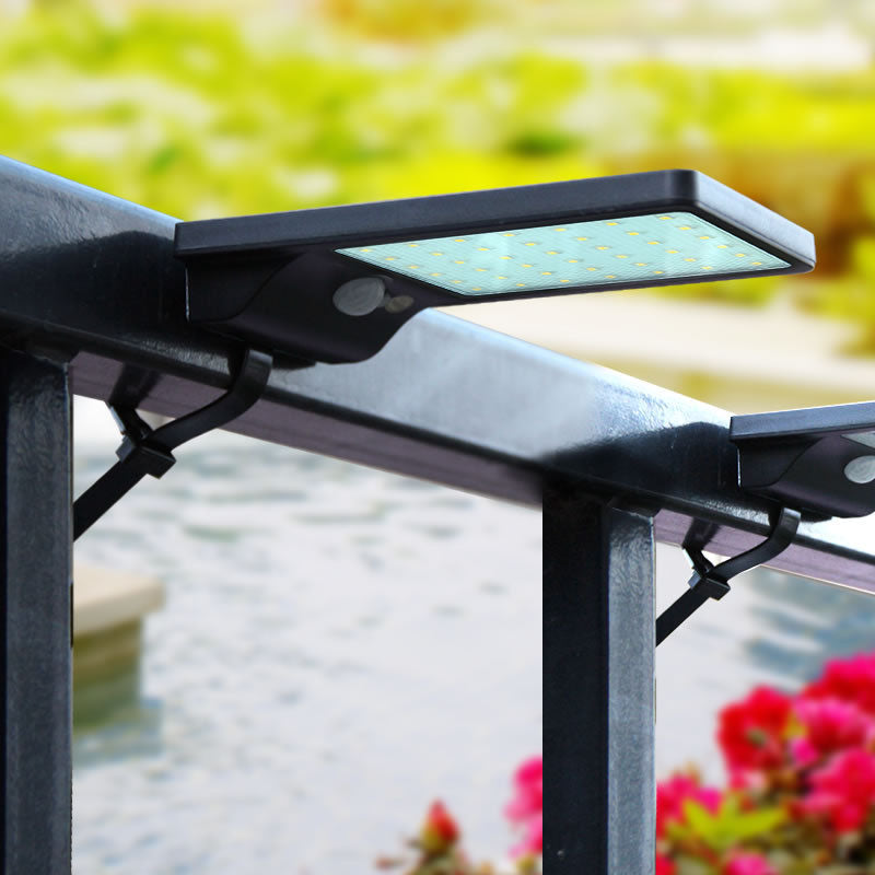 Aplique de pared exterior solar LED cuadrado minimalista moderno de ABS con sensor e impermeable, para patio exterior 