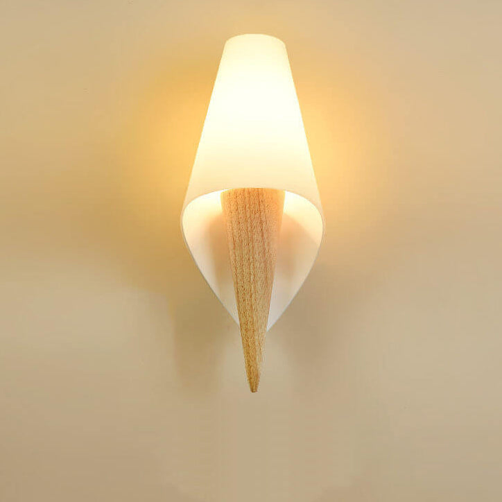 Applique murale 1 lumière avec abat-jour en verre blanc évasé nordique 