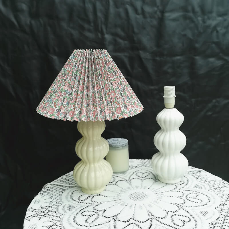 Traditional European Creative Pleated Ceramic Cloth 1-Light Table Lamp