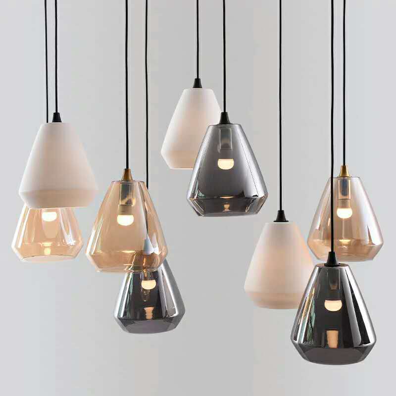 Nordic Minimalistischer Kegelförmiger Glasbehälter 1-Licht Pendelleuchte 