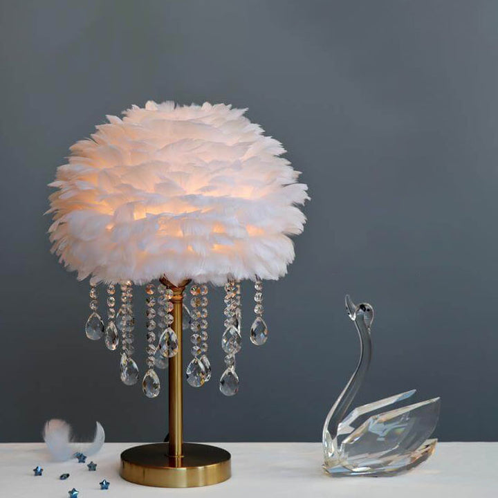 Lámpara de mesa contemporánea y creativa de hierro con plumas, cristal redondo y borlas, de 1 luz, para dormitorio 