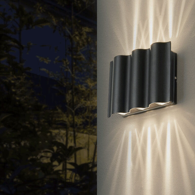 Modern Wave Aluminum Glass Waterproof LED Outdoor Wall Sconce Lamp