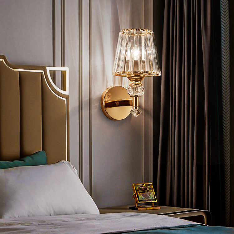 Moderne minimalistische runde trapezförmige Hardware Kristall 1-Licht Wandleuchte Lampe für Schlafzimmer 
