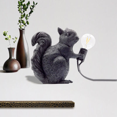 Vintage Creative Resin Squirrel 1-Light Decoration Table Lamp