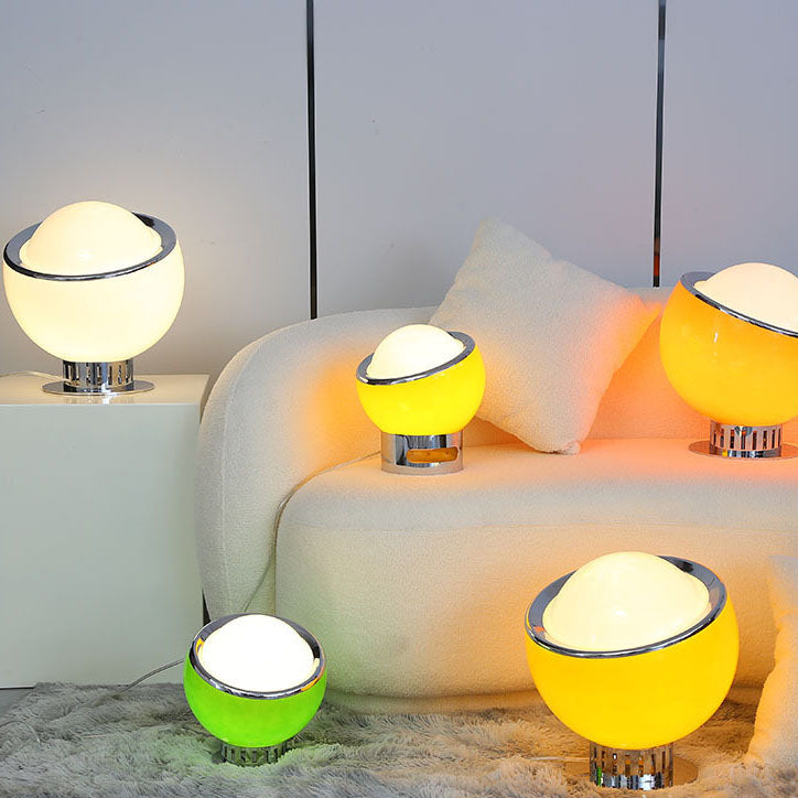 Lampe de table à 1 lumière en verre et fer à tête ronde moderne et colorée 