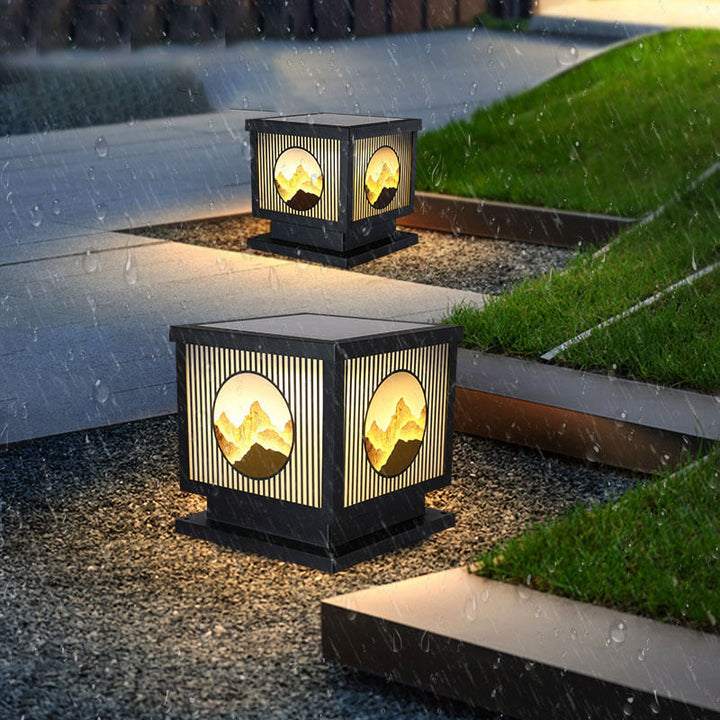Traditionelle chinesische wasserdichte LED-Garten- und Landschaftsleuchte für den Außenbereich mit quadratischem Aufsatz aus Aluminium und gehärtetem Glas 