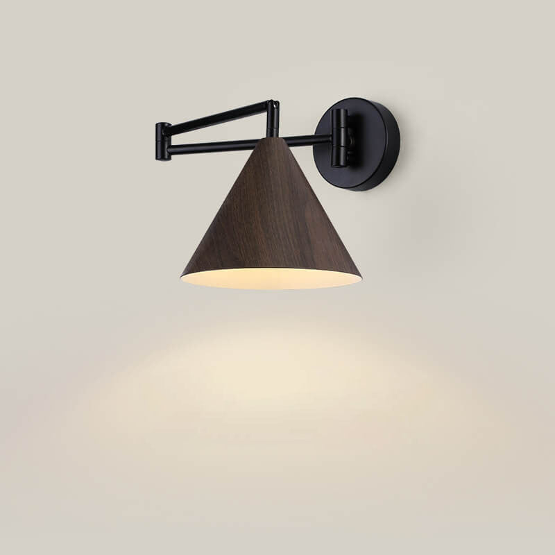 Moderne nordische 1-flammige Wandleuchte mit schwenkbarem Arm aus Eisen in Holzoptik in Kegelform fürs Schlafzimmer 