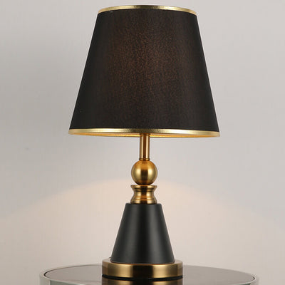 Nordic Simple Iron 1-Light Table Lamp