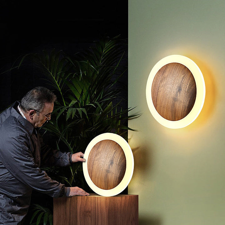 Aplique de pared LED con pantalla redonda de nogal negro japonés tradicional para sala de estar 