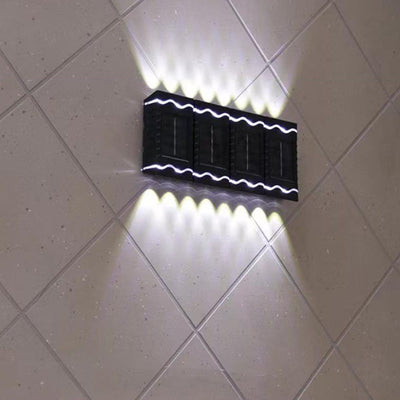 ضوء حائط خارجي مقاوم للماء مصنوع من البلاستيك LED شمسي بتصميم عصري بسيط 