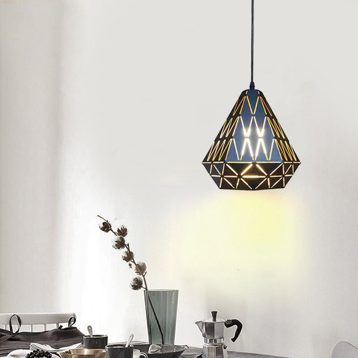 Moderne nordische 1-flammige Pendelleuchte aus Eisen in geometrischer Dreiecksform für Wohnzimmer &amp; Schlafzimmer 