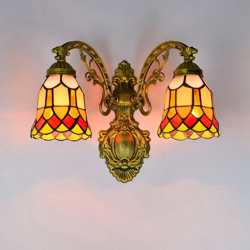 Traditionelle Tiffany-Wandleuchte mit Schirm aus Buntglas im Gitterdesign, Eisen und Harz, 2-flammig, für Wohnzimmer &amp; Schlafzimmer 