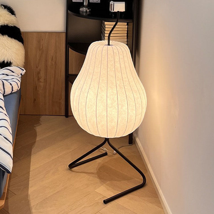 Lámpara de pie de 1 luz de hierro con tela de seda de pera Wabi-sabi japonesa 