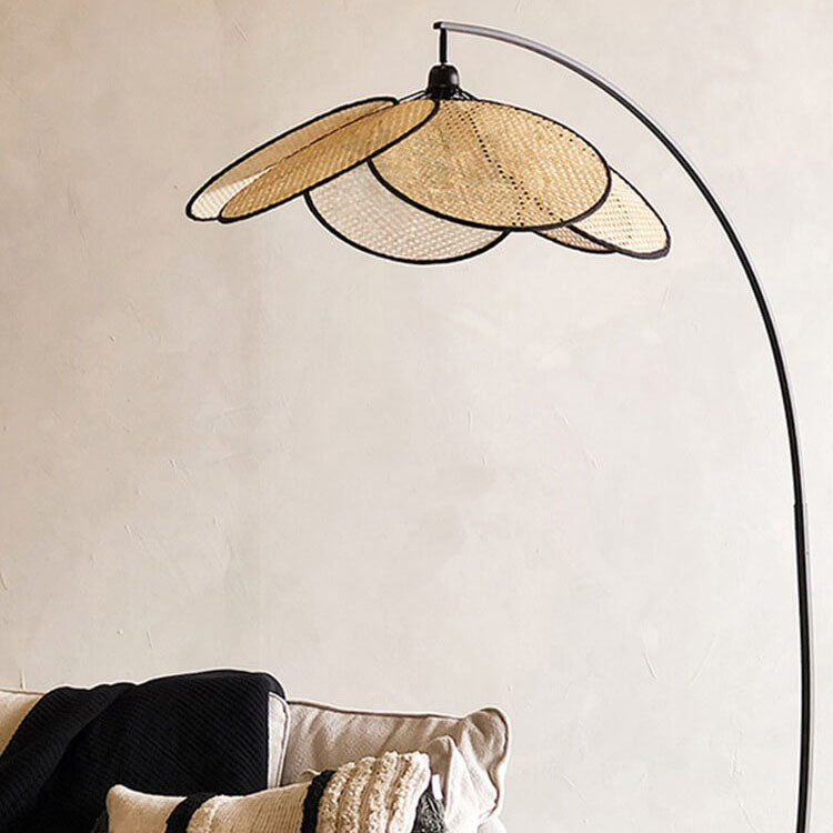 Traditional Japanese Rattan Flower Shape 1-Light Standing Floor Lamp For Living Room