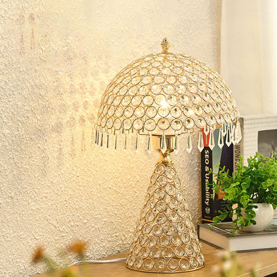 Modern Light Luxury Creative Pattern Crystal 1-Light Tischlampe 