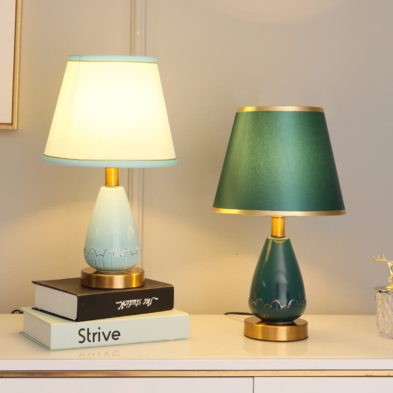 Lámpara de mesa de 1 luz con base de jarrón minimalista moderno redonda trapezoidal de cerámica, metal y tela para dormitorio 