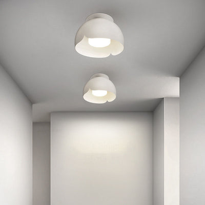 Moderne, minimalistische, reinweiße LED-Wandleuchte aus Eisen, flächenbündige Beleuchtung 