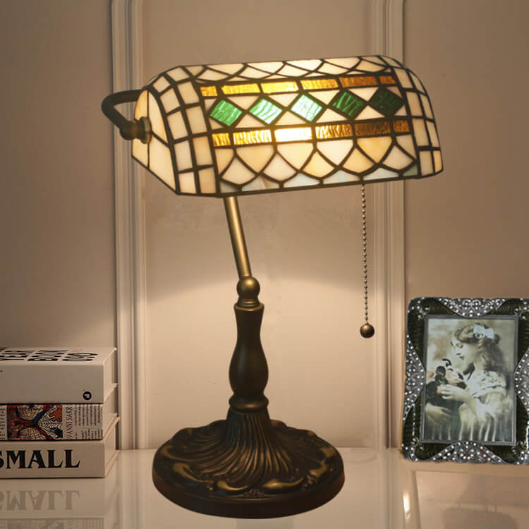 European Vintage Tiffany 1-Light Table Lamp