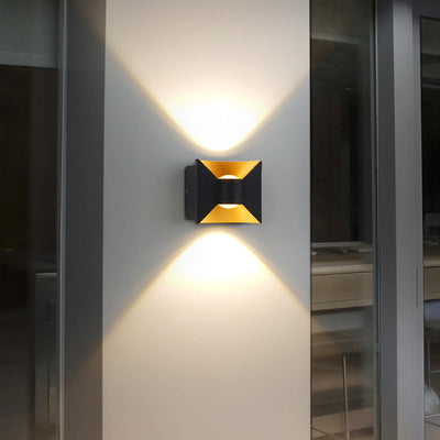 Lámpara de Aplique de Pared LED Cuadrada de Aluminio Impermeable de Simplicidad Contemporánea para Patio Exterior 