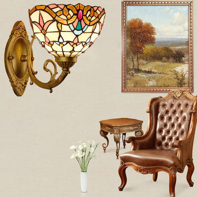 Vintage Tiffany Baroque Stained Glass Round 1-Light Wall Sconce Lamp
