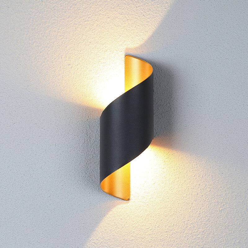 Modern Creative Bending Aluminum Outdoor Indoor Waterproof LED Wall Sconce Lamp