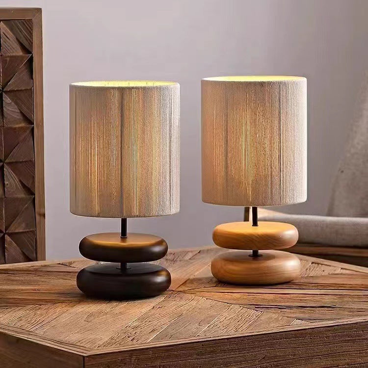Pantalla cilíndrica de tela china tradicional con base de ajedrez de madera, lámpara de mesa de 1 luz para el hogar y la oficina 