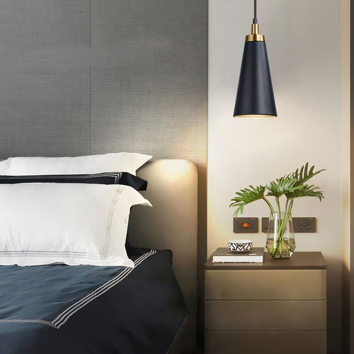 Lustre industriel en fer de luxe léger avec design conique mince à 1 lumière 