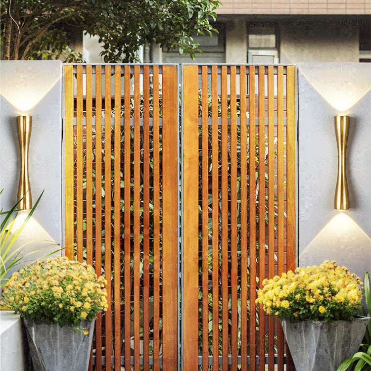 Applique murale LED en forme de trompette en aluminium étanche de luxe contemporain pour patio extérieur 