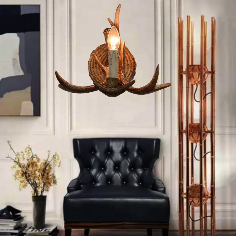 Traditionelle europäische Geweih Harz 1-Licht Wandleuchte Lampe für Wohnzimmer 