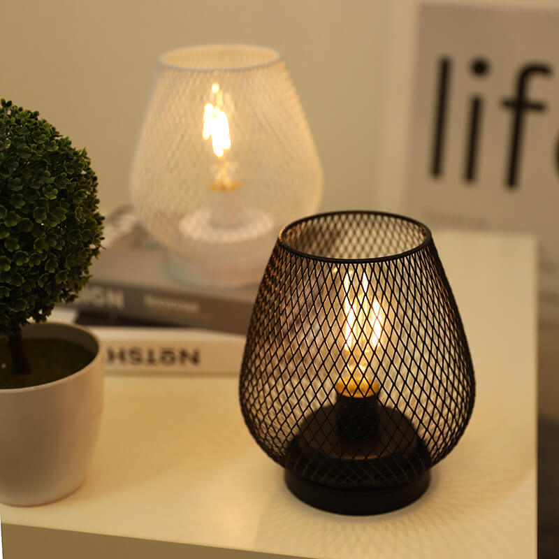 Moderne minimalistische Batterie-Raster-Eisen-Glas 1-Licht Tischlampe 