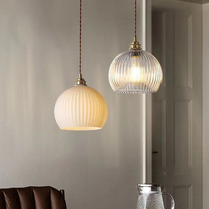 Moderne Einfachheit geripptes Glas Halbkreis Schatten Kupfer 1-Licht Pendelleuchte für Wohnzimmer 