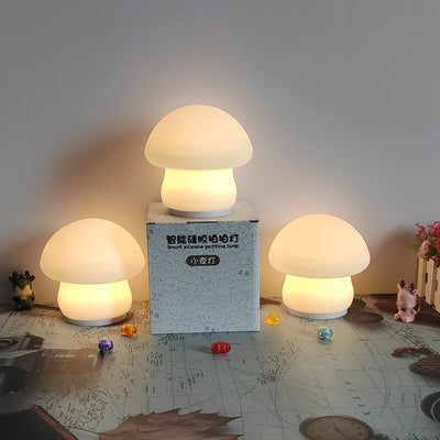 Lámpara de Mesa LED de Luz Nocturna de Silicona Pura Blanca de Champiñón Moderno 