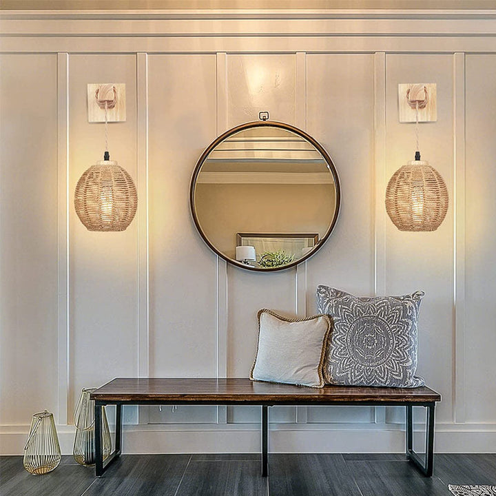 Zeitgenössische Boho Rattan Webkäfig Holzträger 1-Licht Wandleuchte für das Wohnzimmer 