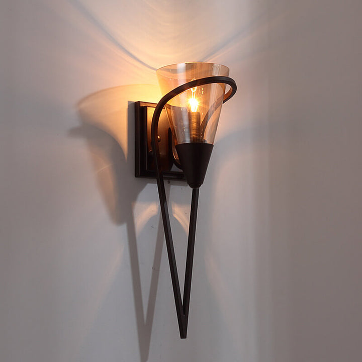 Zeitgenössische industrielle Wandleuchte mit kegelförmigem Glasschirm aus Eisen, 1-flammig, für das Schlafzimmer 