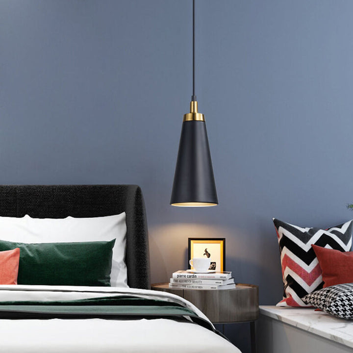 Lustre industriel en fer de luxe léger avec design conique mince à 1 lumière 