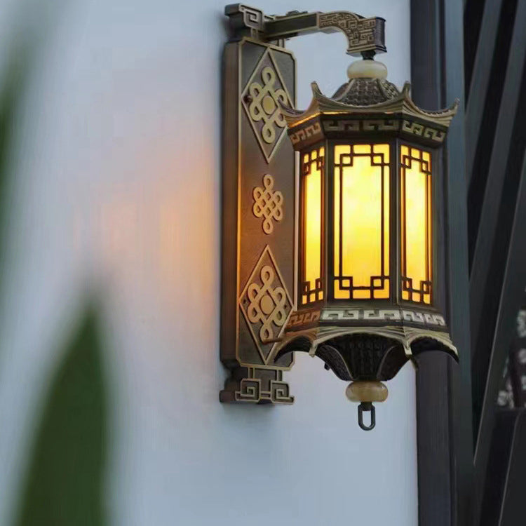 Aplique de pared de 1 luz con pantalla de imitación de mármol octogonal de aluminio europeo tradicional para patio al aire libre 