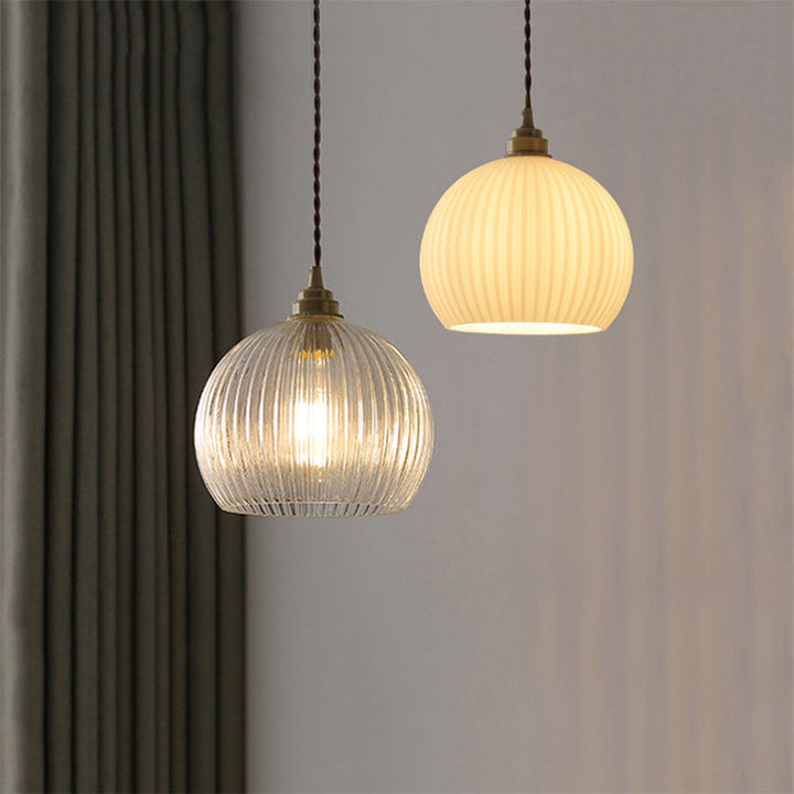 Moderne Einfachheit geripptes Glas Halbkreis Schatten Kupfer 1-Licht Pendelleuchte für Wohnzimmer 