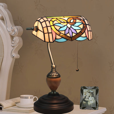 Tiffany Mediterranean Heart Stained Glass Bank 1-Light Table Lamp