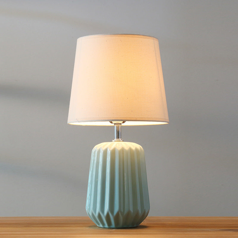 Lámpara de Mesa de 1 Luz con Pantalla de Tela Cerámica Nórdica Macaron 
