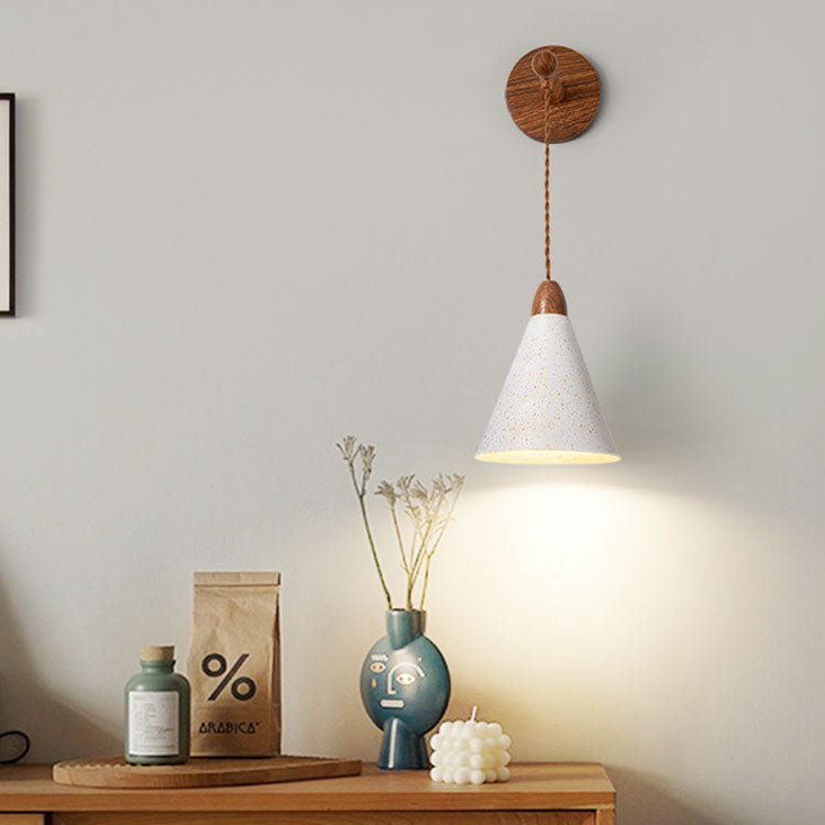 Lámpara Aplique de Pared de 1 Luz de Hierro Cónico Tradicional Japonés para Dormitorio 