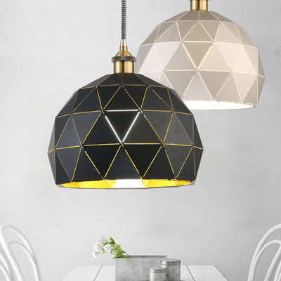Lámpara Colgante Industrial Simple de Hierro con Cúpula Hueca de Diamante de 1 Luz 