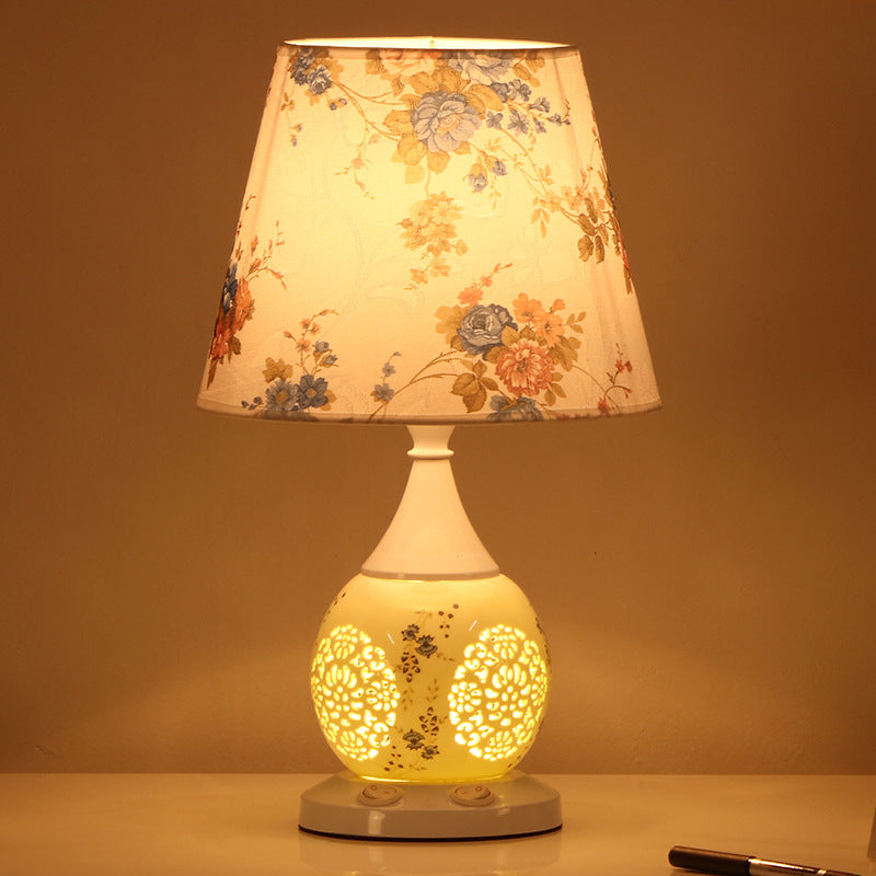 Traditional Chinese Ceramic Fabric Floral Cone 1-Light Table Lamp For Living Room &amp; Bedroom