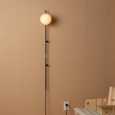 Minimalistische Long Pole Glass Globe1-Light Wandleuchte 