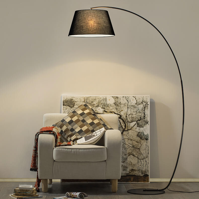 Europäische minimalistische einfarbige Angeleisen-Stoff-Stehlampe mit 1 Licht 